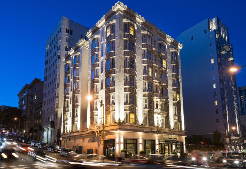 Staypineapple, An Elegant Hotel, Union Square
